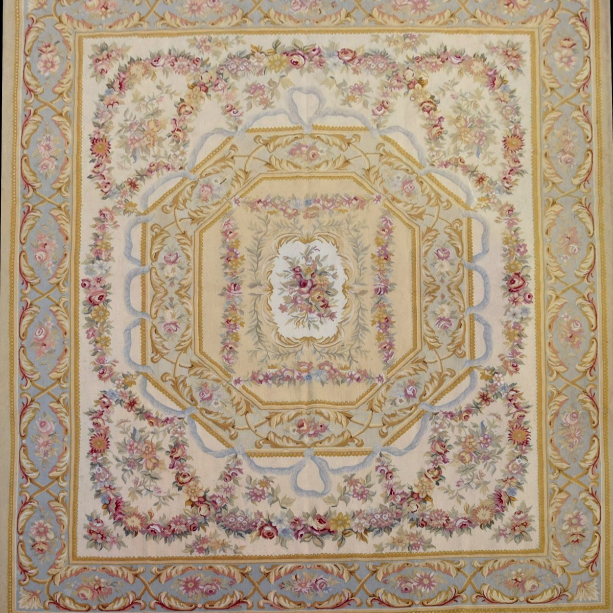 Aubusson-style Carpet In The Taste Of The 18th Century -: 315 X 240 Cm  - "galerie Sardje"