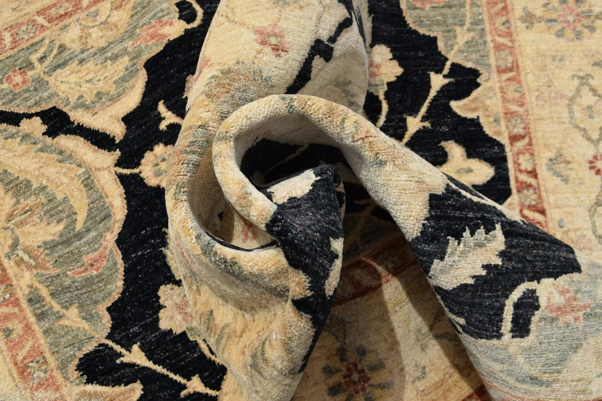 Tapis d'Orient Ziegler : 1.96 x 2.10 Mètres - Laine Fait Main "Galerie Sardje"-photo-4