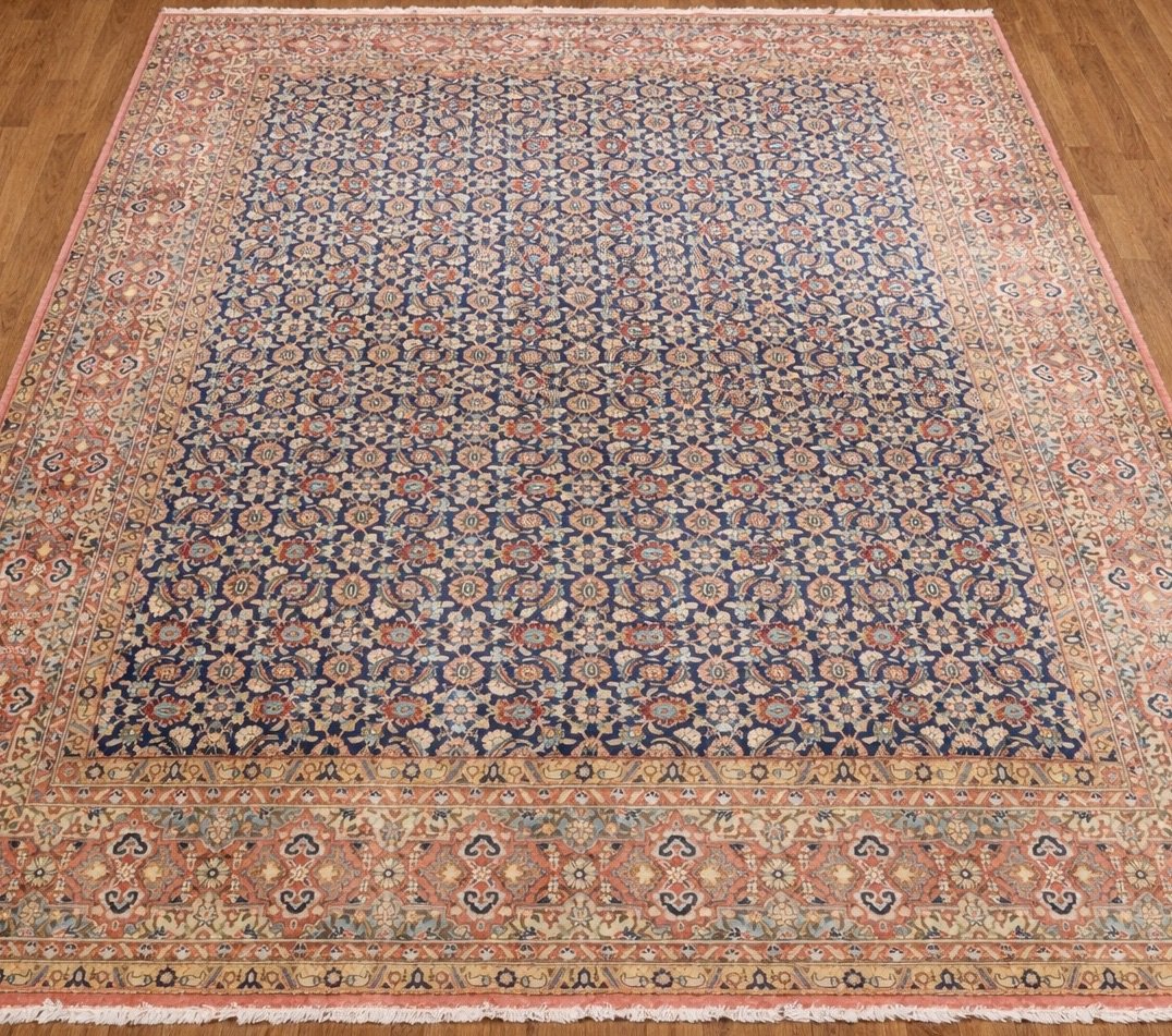 Tapis d'Orient Iran Ghoum, Laine : 3.33 x 2.35 Mètres - Circa 1960/70 - "Galerie Sardje" 
