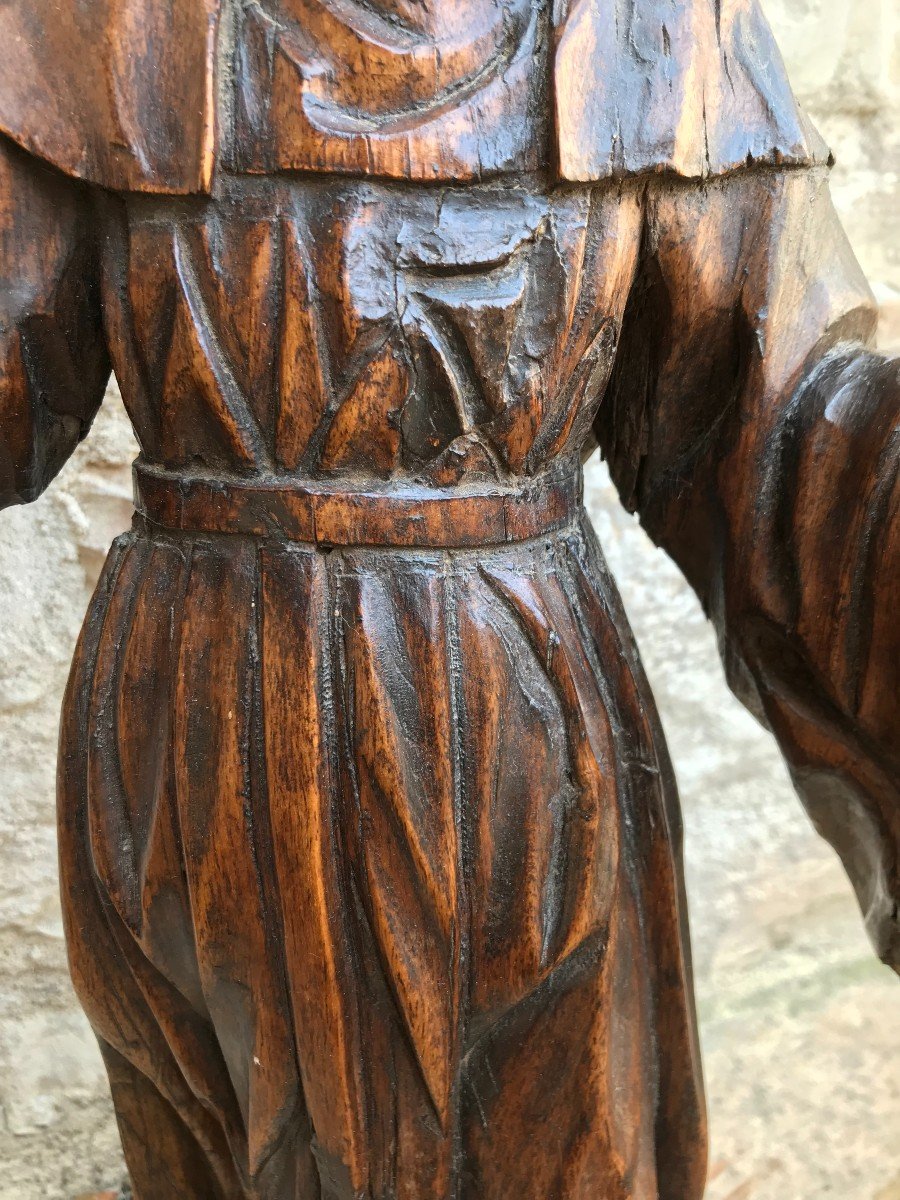 Statue religieuse en  noyer - XVIIème-photo-2