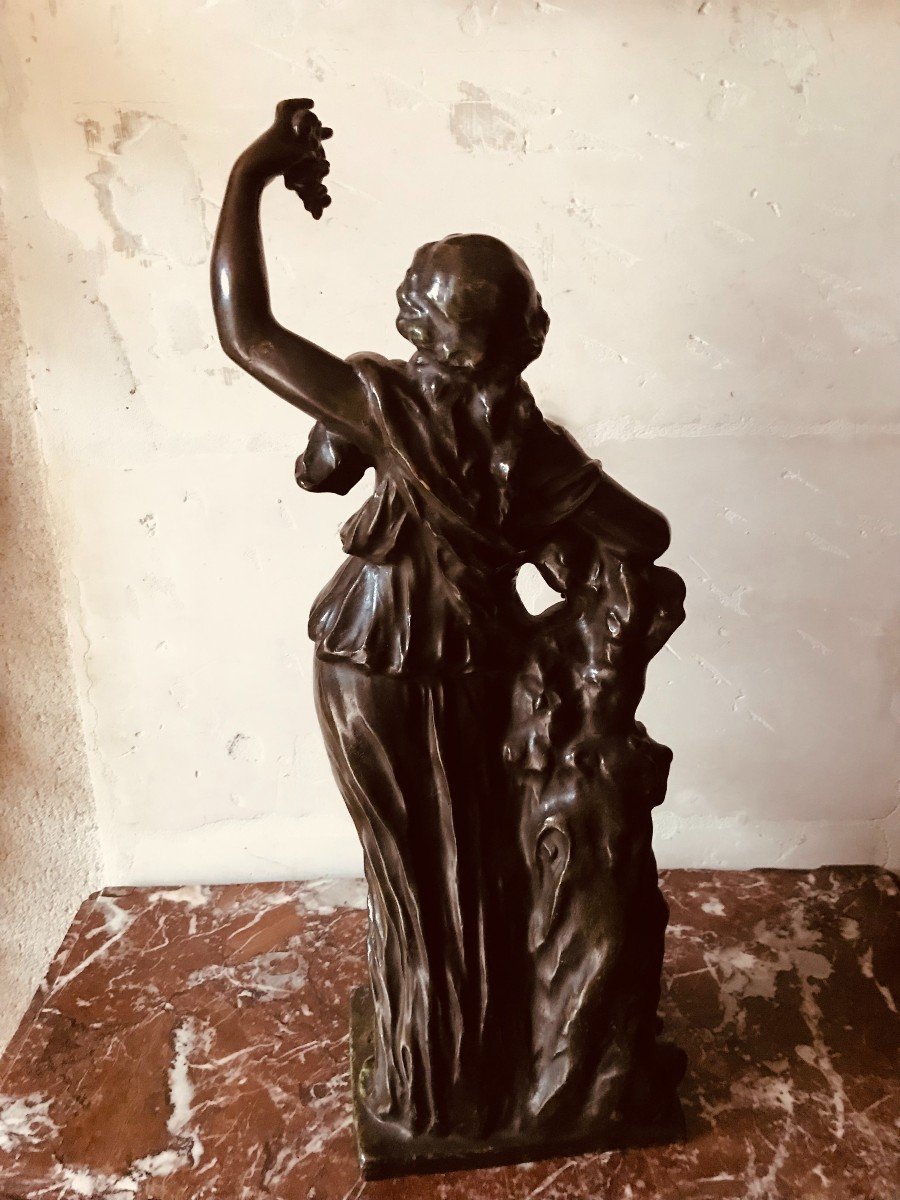  Allégorie de l'Automne jeune  femme à la  grappe de raisin par Clodion-photo-4