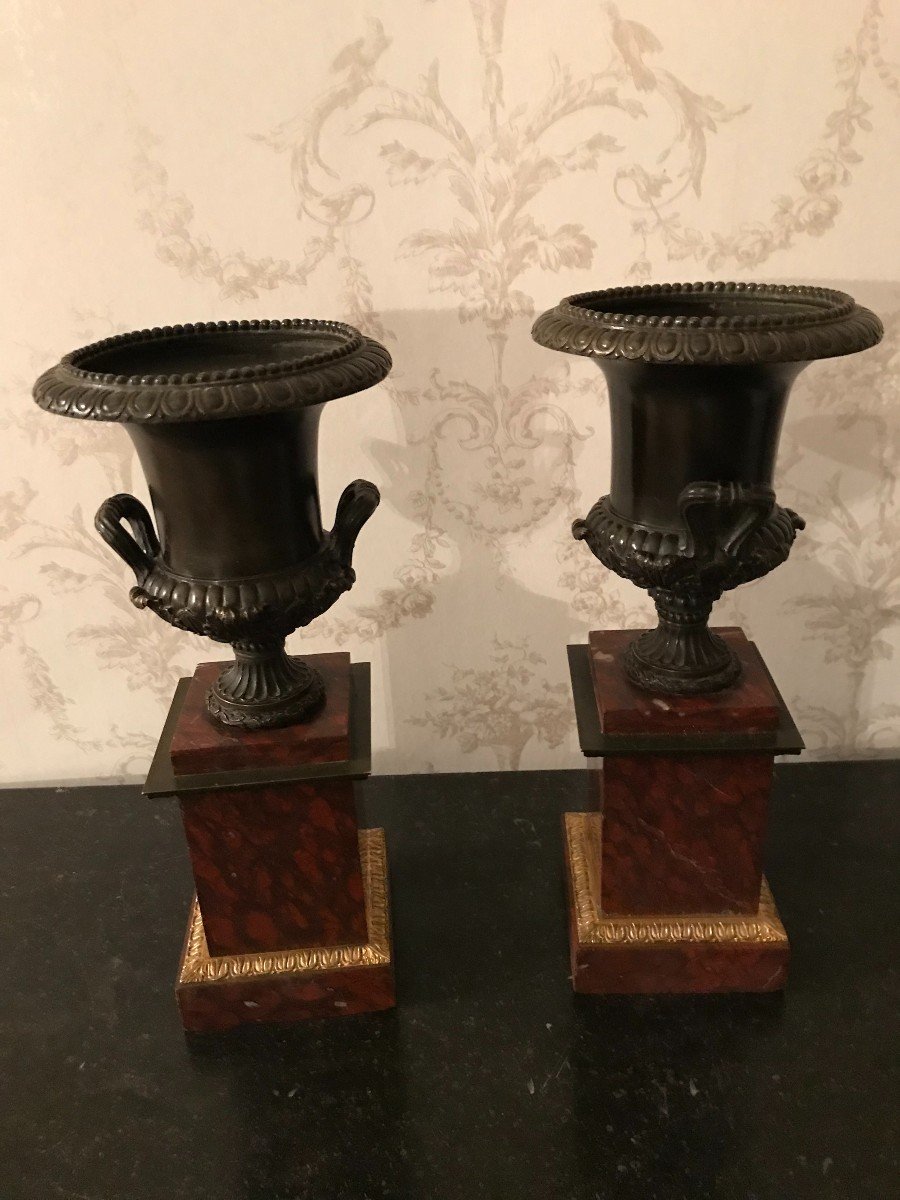 Paire De Cassolettes En Bronze Aux Vases Médicis XIX ème