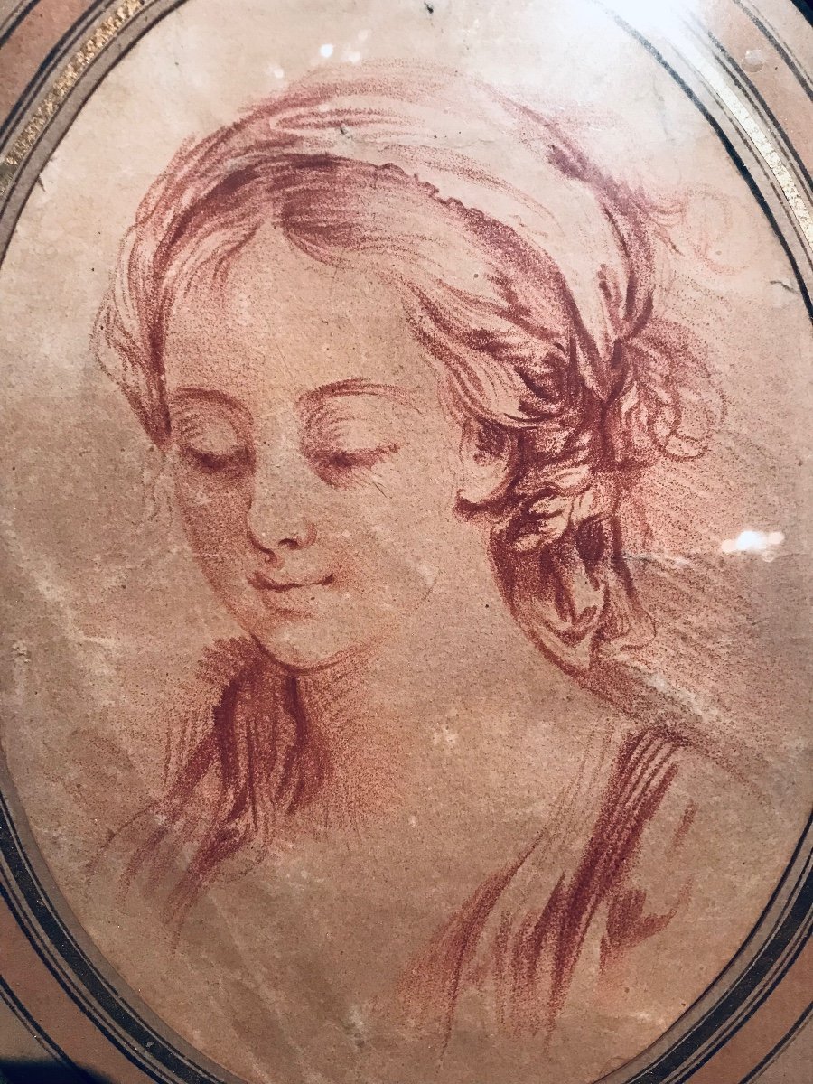 Dessin à La Sanguine XVIIIe Dans Un Cadre Oval  - jeune fille -photo-3