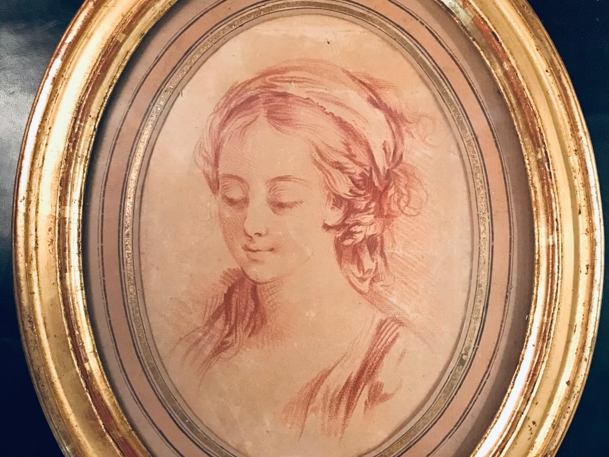 Dessin à La Sanguine XVIIIe Dans Un Cadre Oval  - jeune fille -photo-2