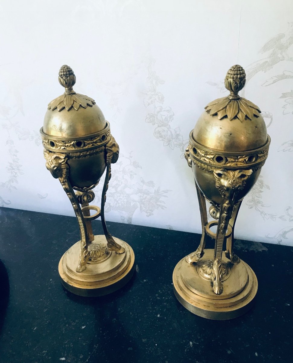 Paire De Cassolettes Bronze Doré D’epoque Fin XVIIIe