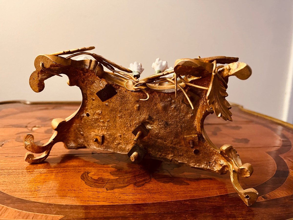 Gilt Bronze Rocaille Clock With Rooster And Soft Paste Flower 18th Century -photo-3