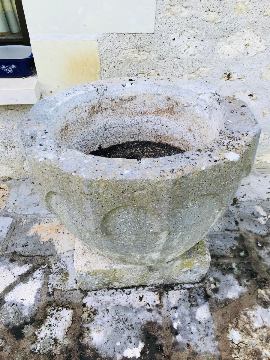 Stone Basin From The End Of The 16th Century-photo-3