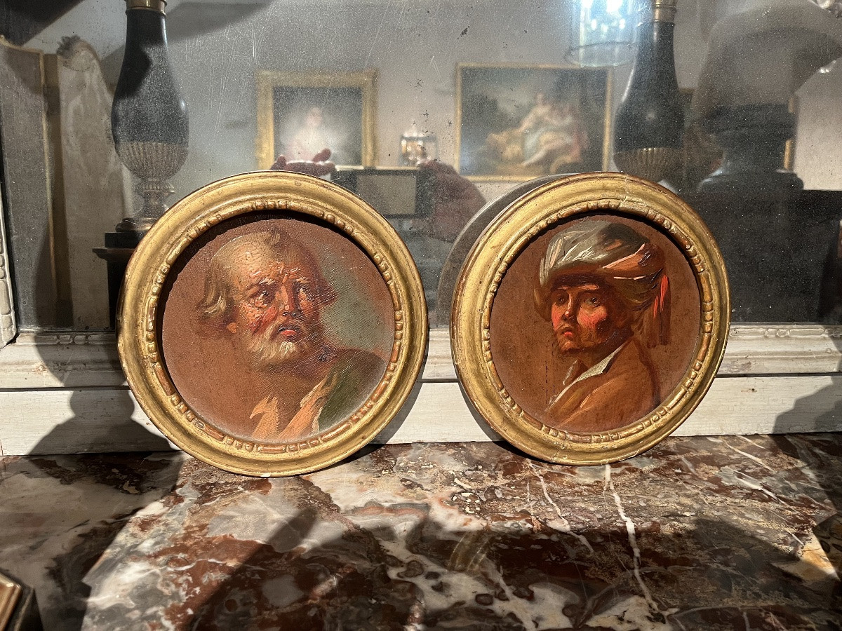 Pair Of Tondo Paintings - 18th Century Italy -photo-2