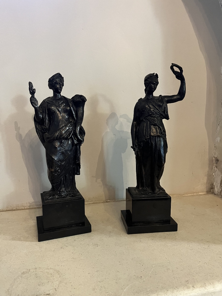 Paire de bronzes à l’Antique 