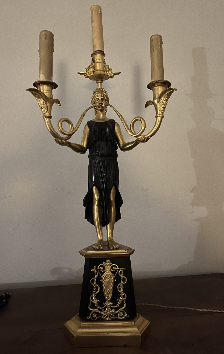 Grand candélabre d’époque Directoire en bronze