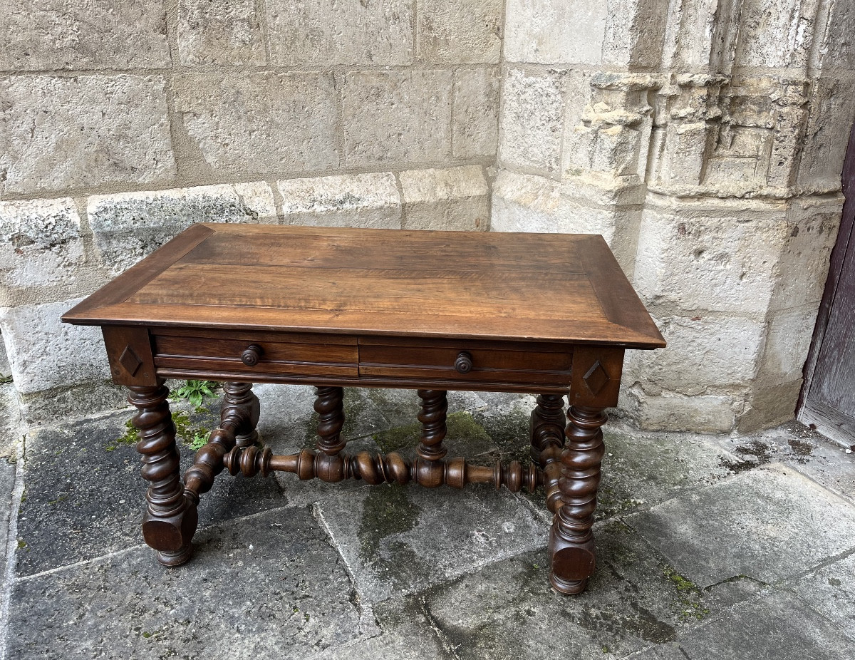 Table bureau en bois fruitier de style Louis XIII