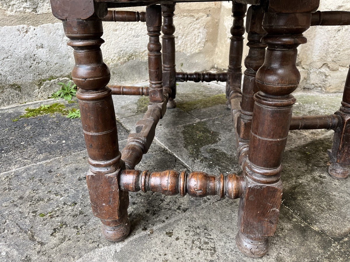 Round Drop-leaf Table From The 18th Century-photo-6