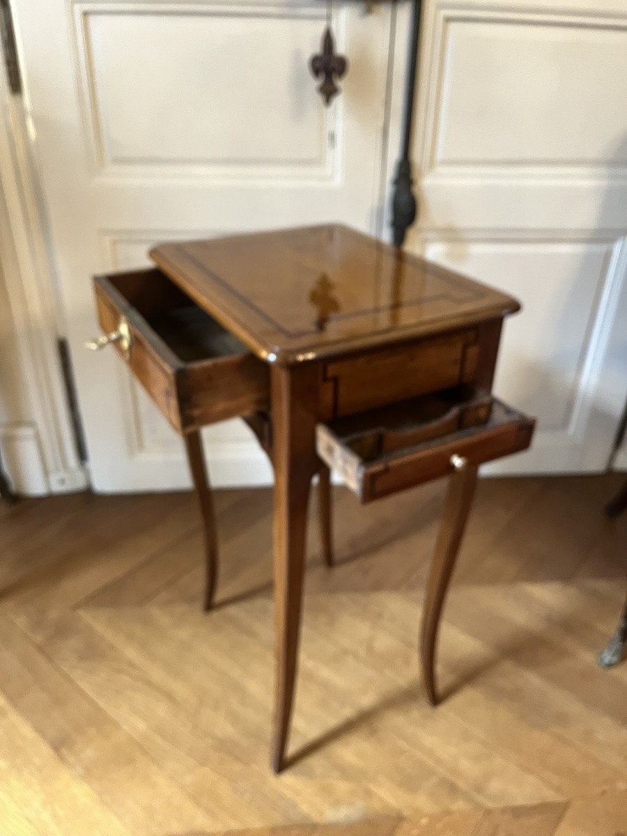 Small 18th-century Mahogany Writing Table-photo-2