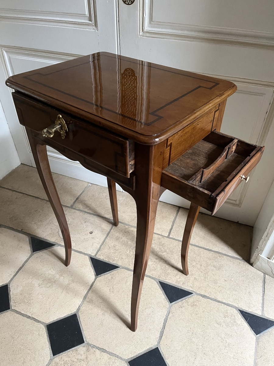 Small 18th-century Mahogany Writing Table-photo-6