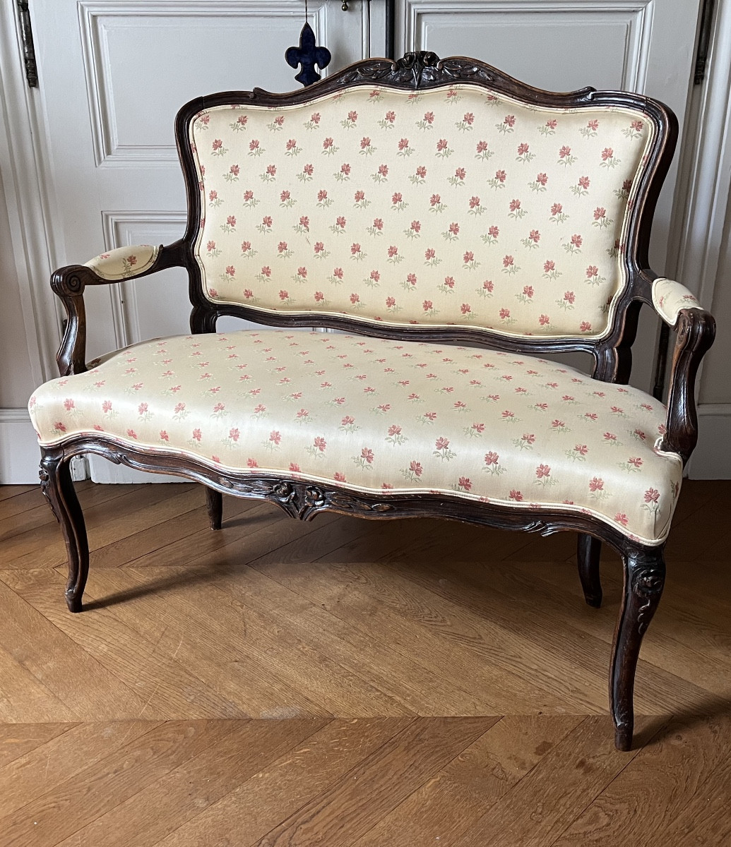 Petit canapé en bois naturel d’époque XVIIIe