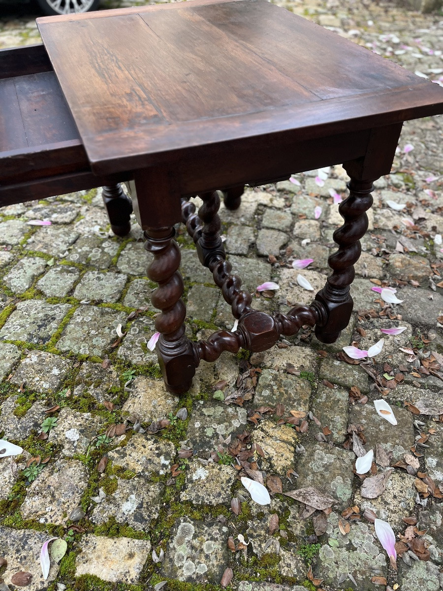Table en noyer d’époque Louis XIII-photo-1