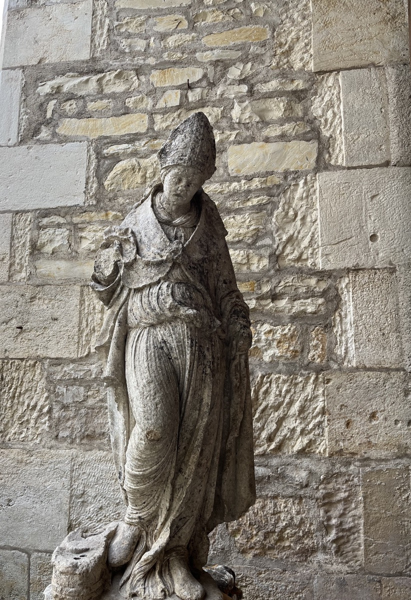 Stone Sculpture Of A Bishop - 16th Century -photo-6