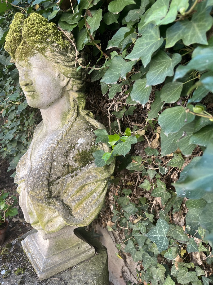 Buste de jardin  en pierre reconstituée -photo-1