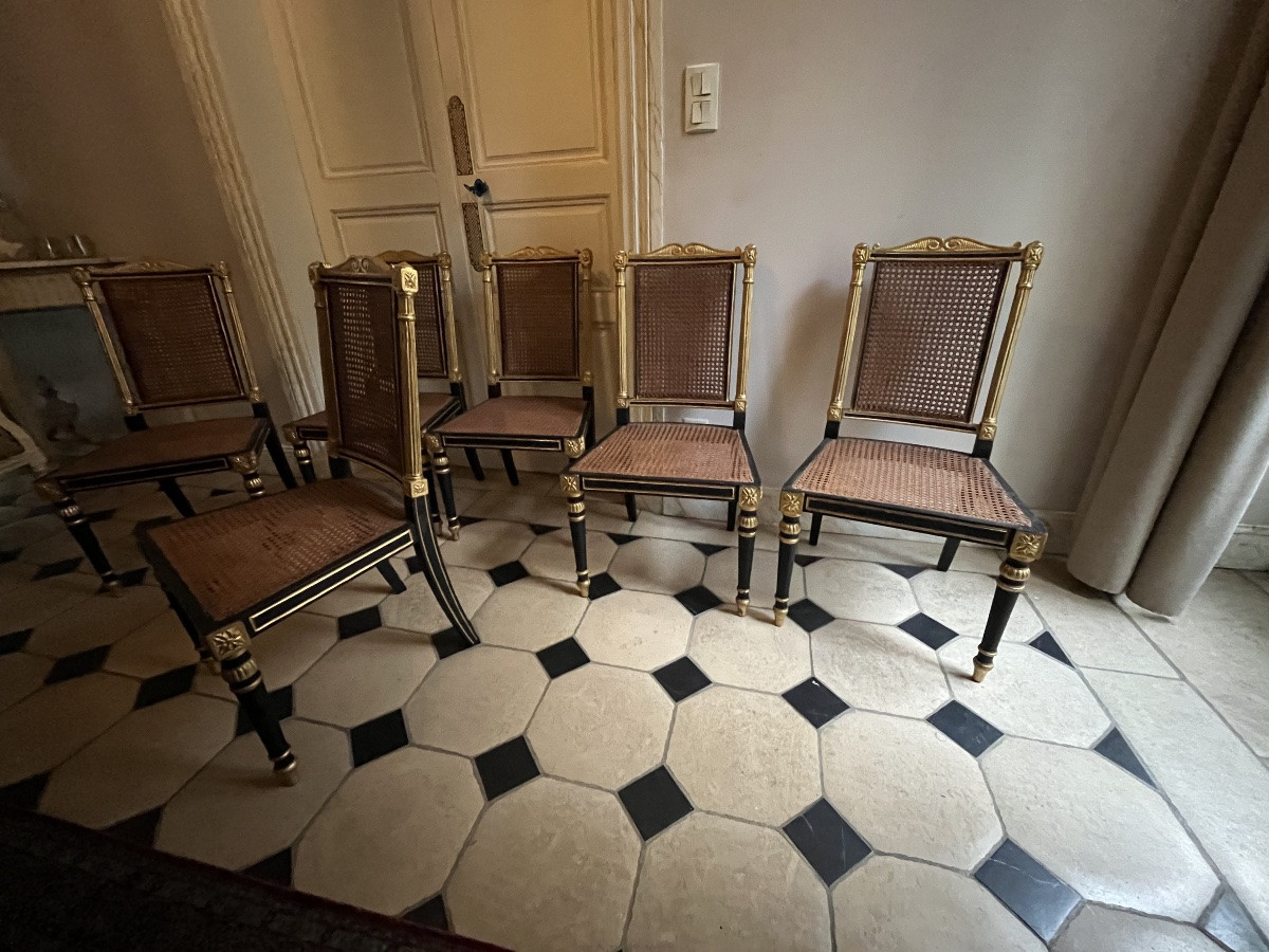 Suite de 6 chaises cannées en bois laqué noire et doré XIXe-photo-6