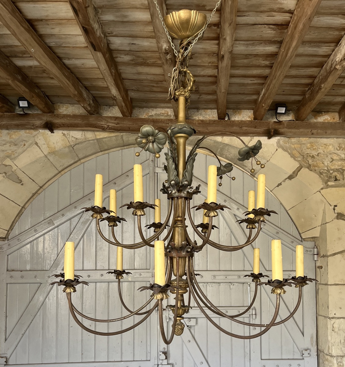 16-arm Chandelier-photo-4