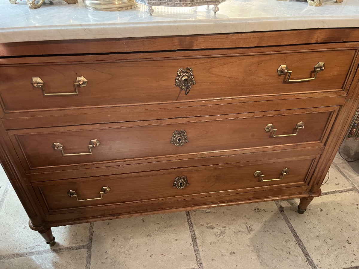 Louis XVI-era Fruitwood Chest Of Drawers -photo-3