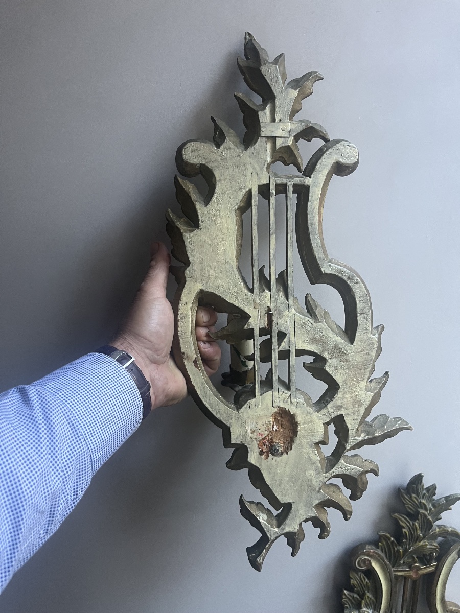 Paire d’appliques à la lyre en bois laqué de style LXVI-photo-4