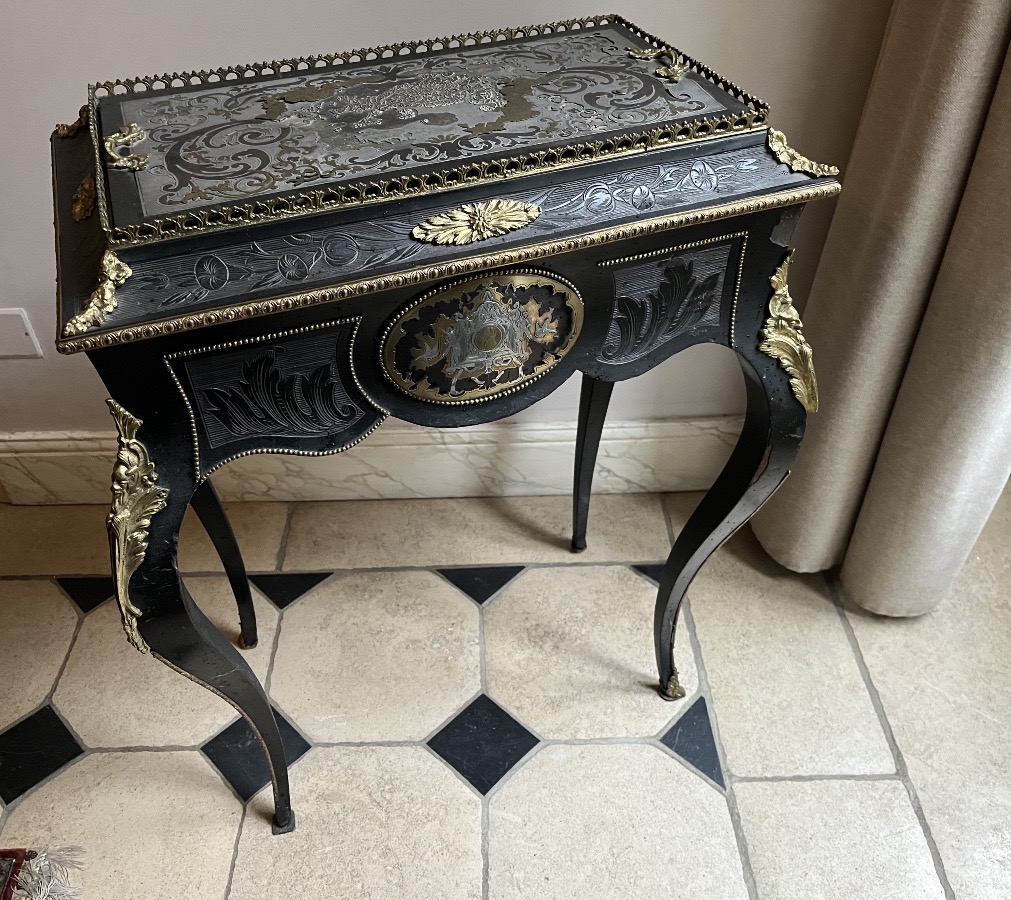 Vintage Niii Blackened Wood Planter