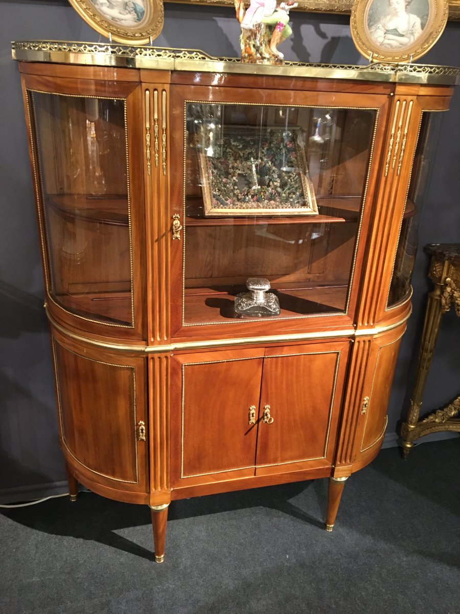 Vitrine En Acajou Blond - Epoque Louis XVI