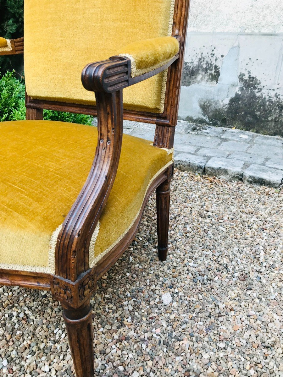Pair Of Louis XVI Walnut Armchairs-photo-2