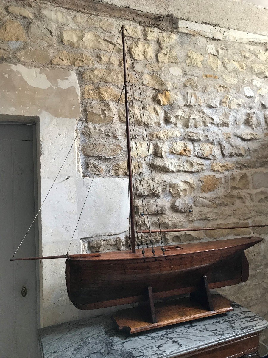 Maquette De Voilier En Acajou