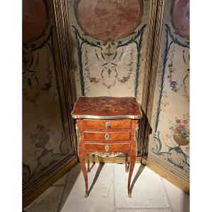 Table de salon de style Louis XV