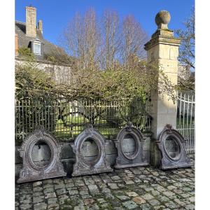 4  oeils de bœuf en fonte d’époque NIII