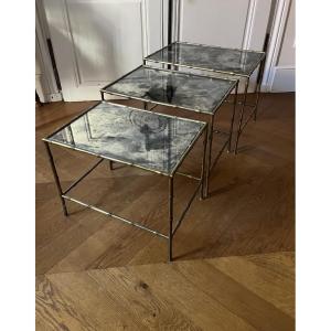 Tables gigognes en laiton façon bambou et plateau en miroir églomisé par lmaison Bagués
