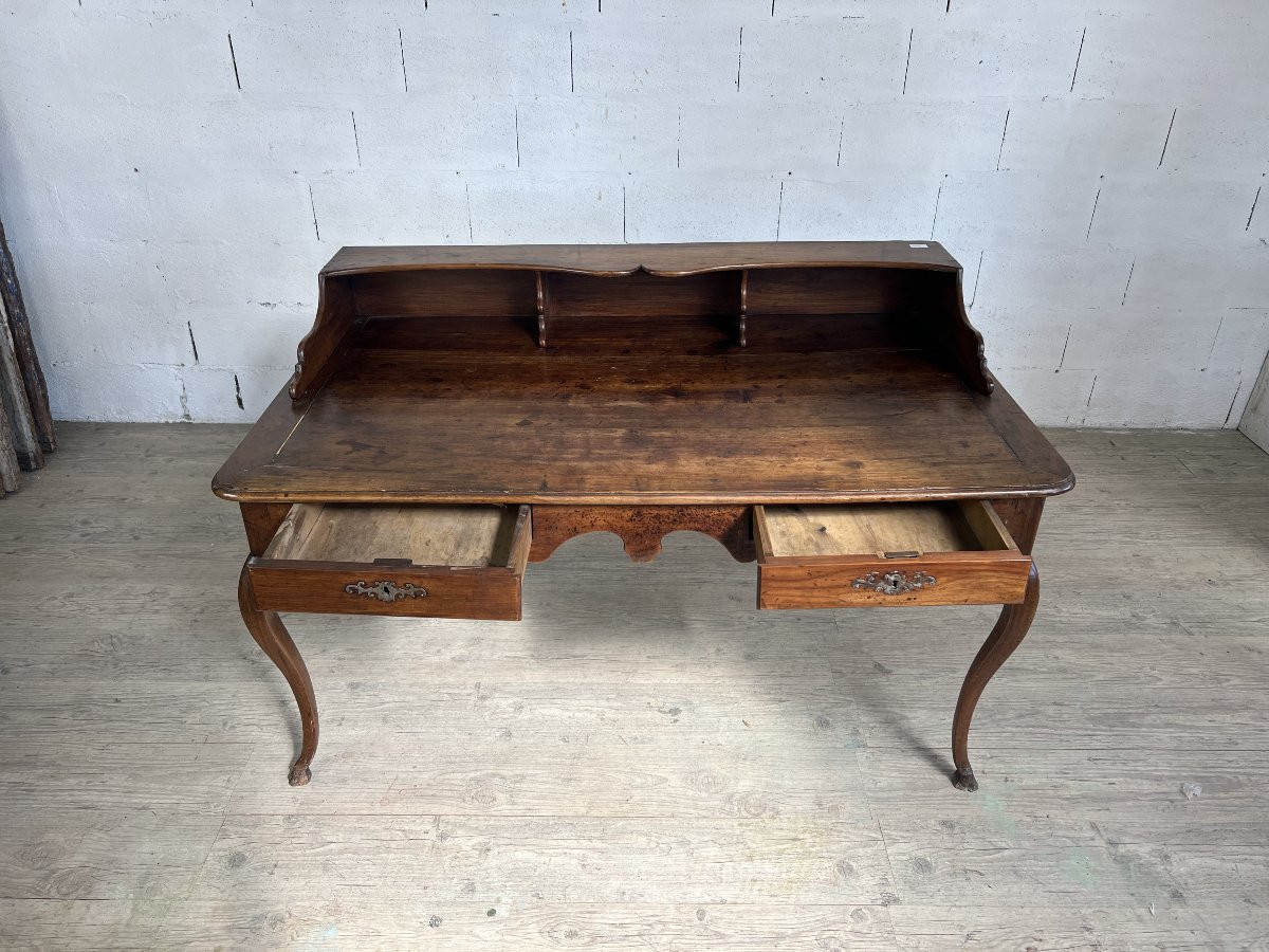 Louis XV Desk With Steps In Carved Walnut – France, Late 18th Century-photo-1