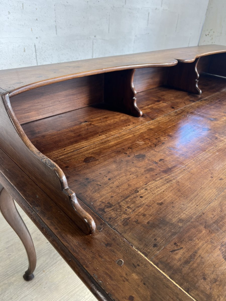Louis XV Desk With Steps In Carved Walnut – France, Late 18th Century-photo-3