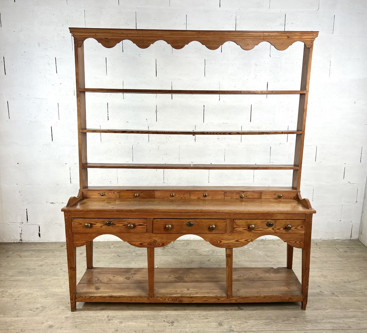 Vaisselier de ferme en bois naturel