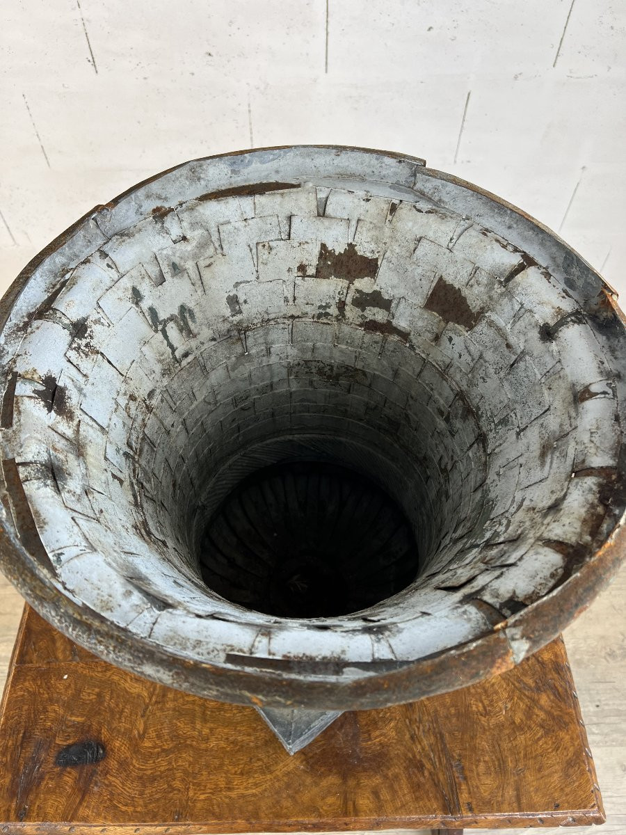 Vase ancien en tôle patinée de forme Médicis – XIXe siècle-photo-4
