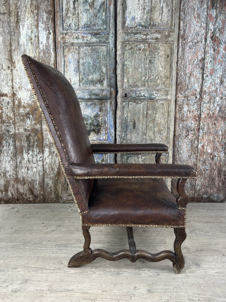 Louis XIII Style Patinated Leather Armchair-photo-3