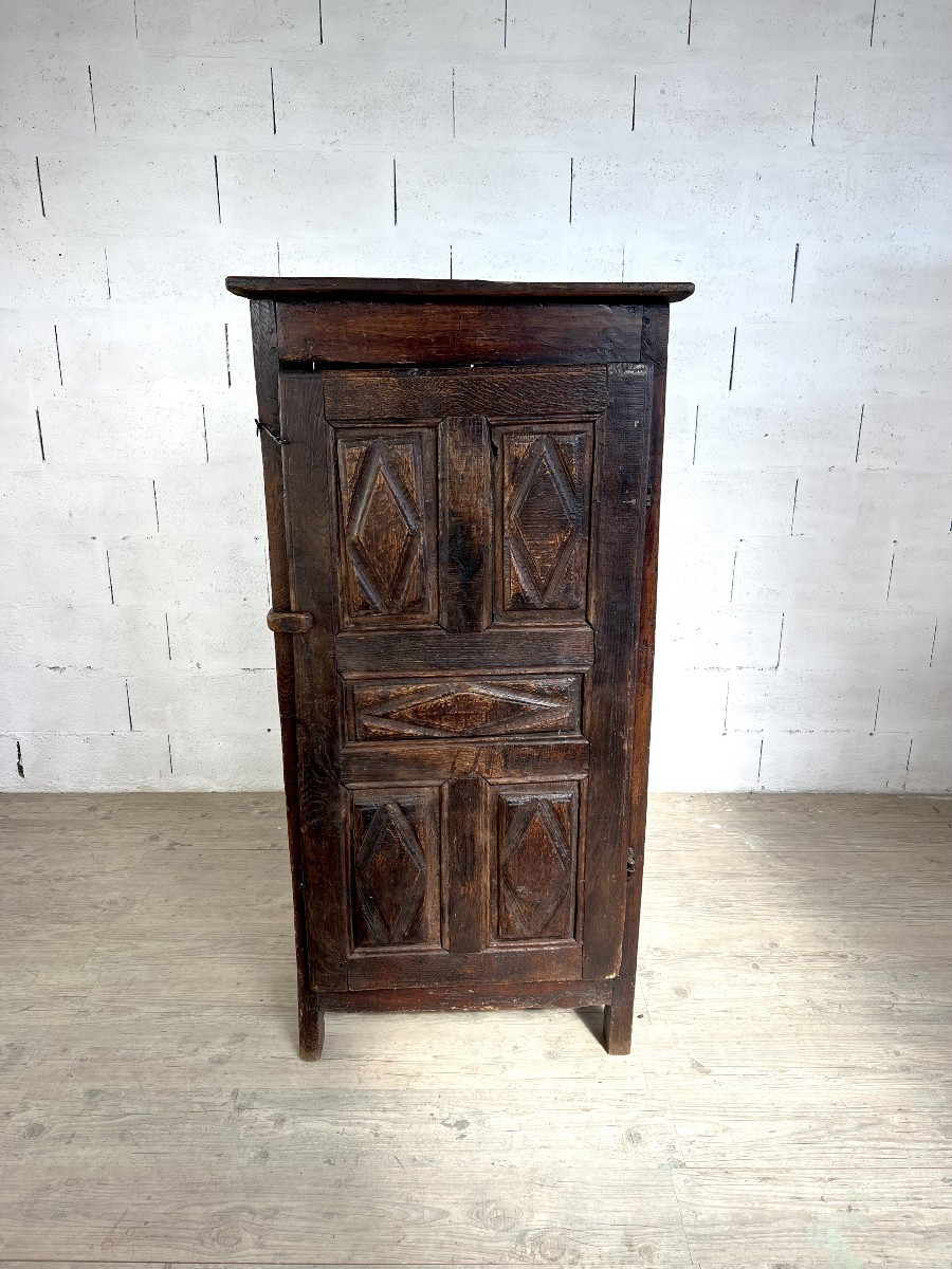 Bonnetière 1 Door Haute-auvergne 17th Century