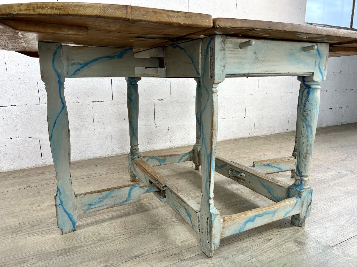 Swedish Oval Gateleg Table In Painted Wood, Late 19th Century - Faux Marble Decor In Glacier Blue-photo-3