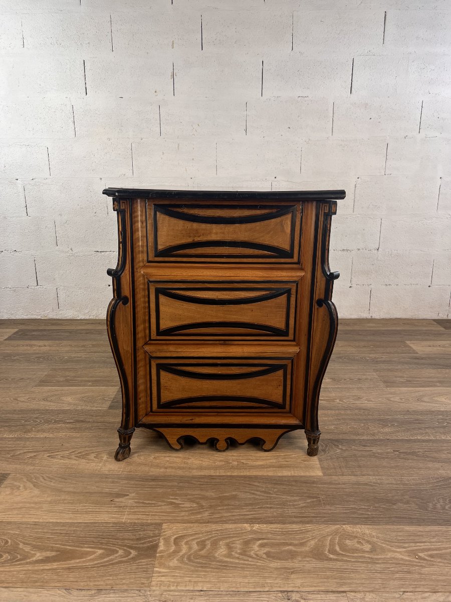 Commode Mazarine en noyer blond rehaussé de filets noirs-photo-3