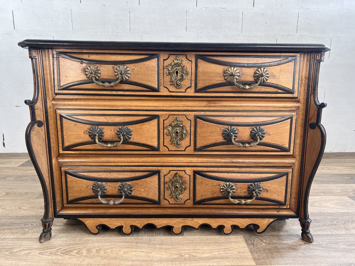 Commode Mazarine en noyer blond rehaussé de filets noirs-photo-2