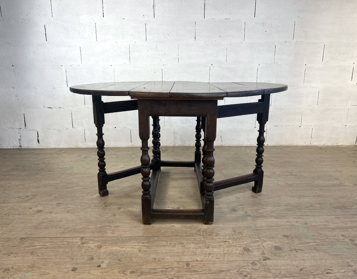 English Folding-top Table In Oak, Dating From The Late 17th–early 18th Century-photo-2