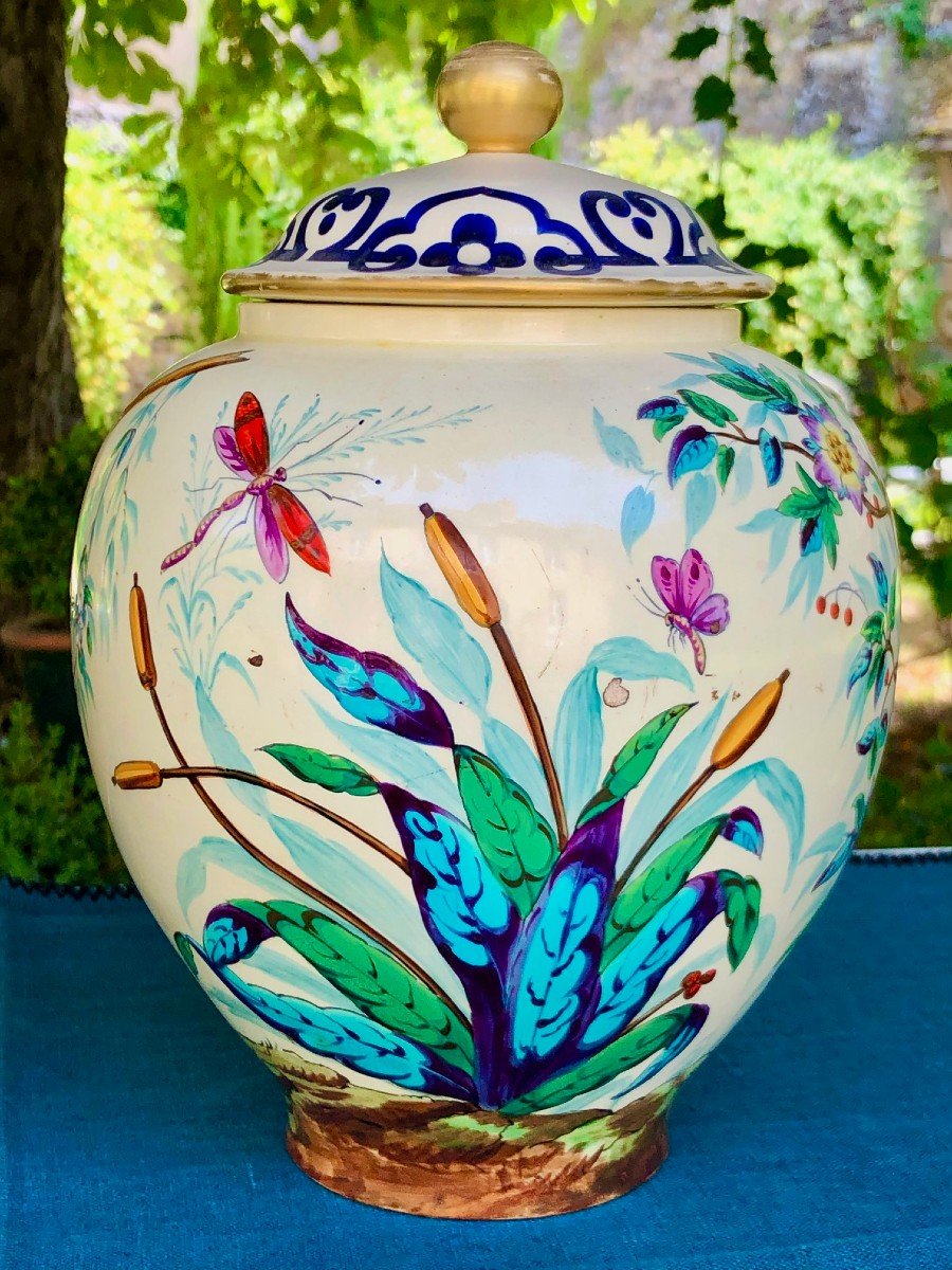 Paire De Pots Couverts En Faience émaillée Peints à La Main -photo-3