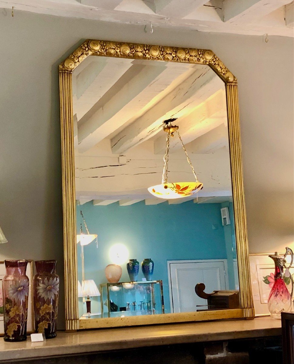 Grand Miroir Art Déco En Bois Et Stuc Doré 
