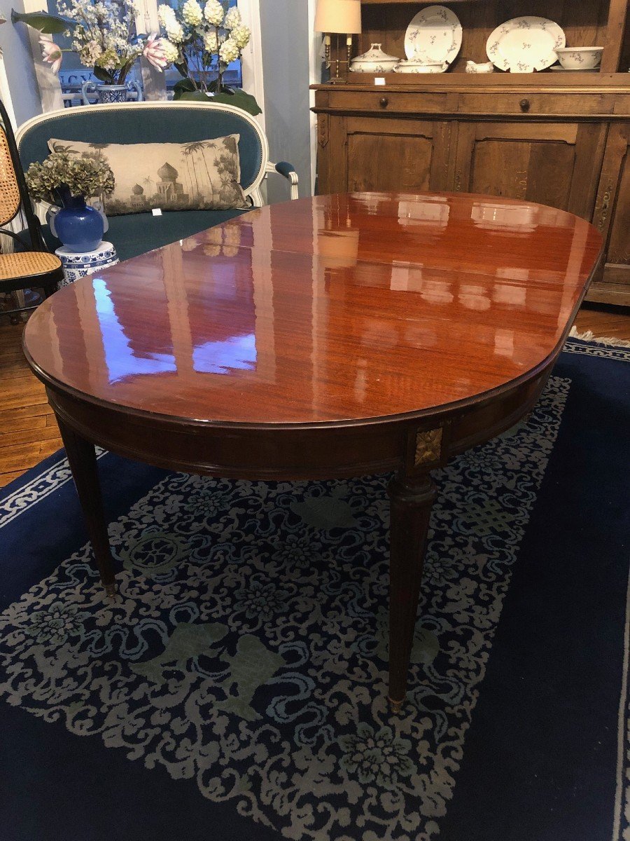 Large Louis XVI Oval Table Varnished Mahogany, Extendable, 19th Century-photo-6