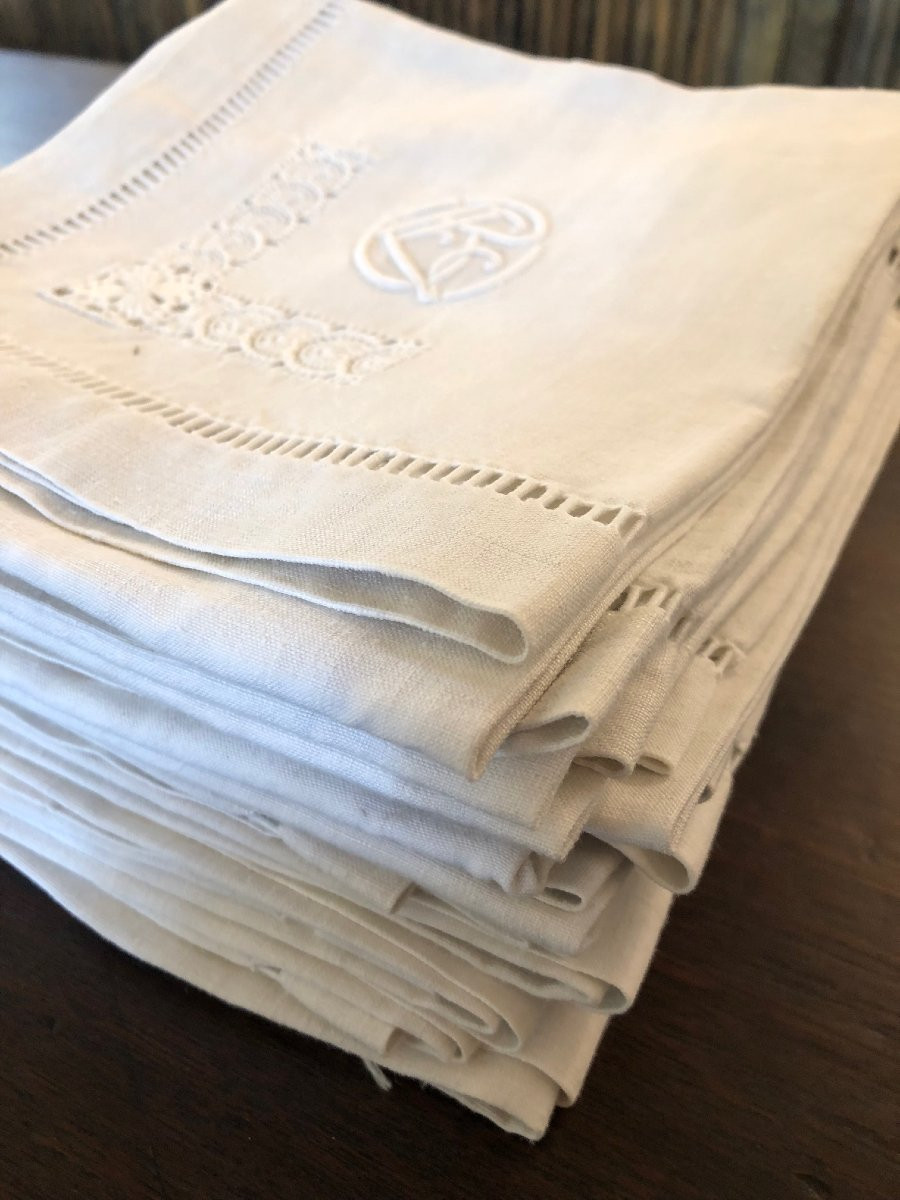 Set Of 12 19th Century Embroidered Linen Napkins-photo-1