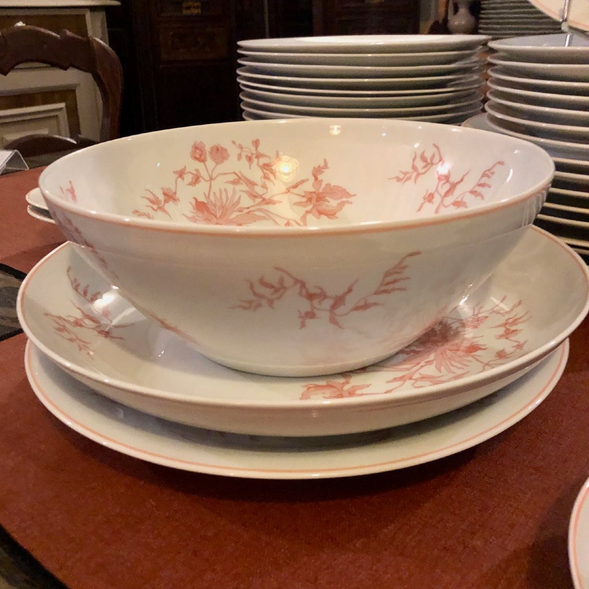 51-piece Limoges Porcelain Dinner Service -photo-5
