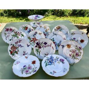 19th Century Porcelain Dessert Service Decorated With Flowers And Insects