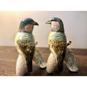 Karl Ens Pair Of Crossed Beaks Of Fir Trees In Polychrome Porcelain 